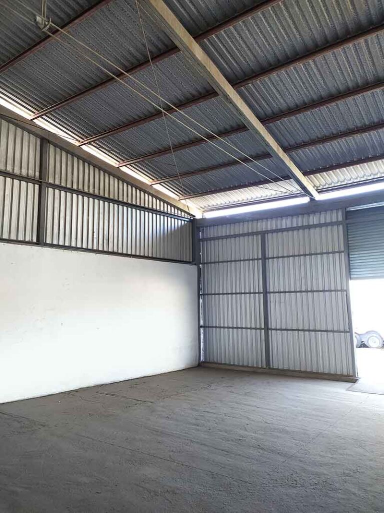 Interior de Bodega de 127 m2